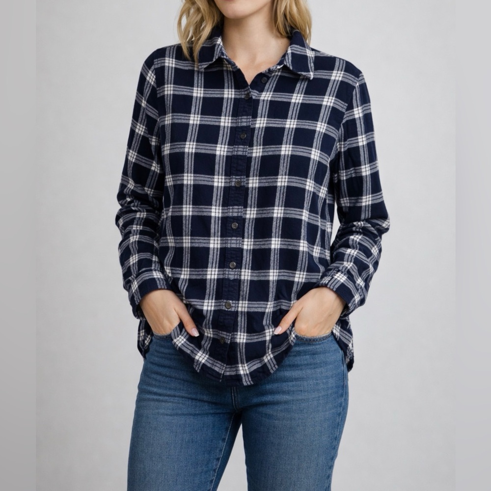 Lands’ End Plaid Flannel Shirt Small 100% Cotton Blue